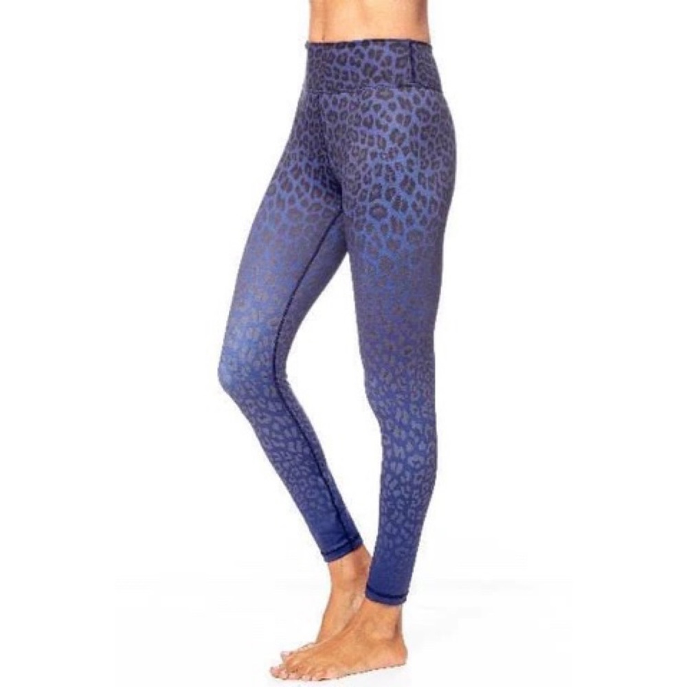 Vie Active Rockell 7/8 Leggings in Navy Leopard Ombre Size XS MSRP $76